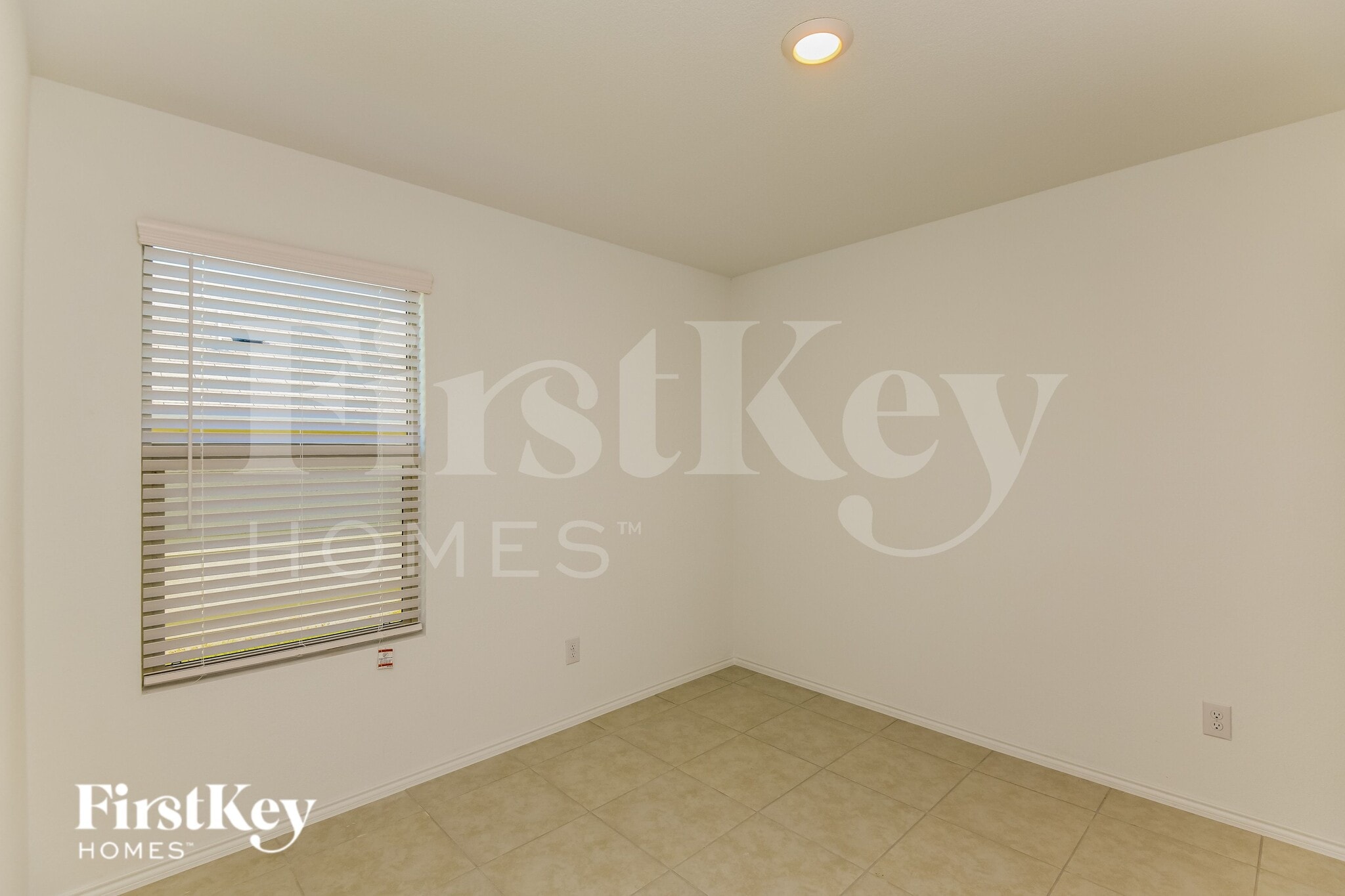 Building Photo - 337 Ranchito Pass