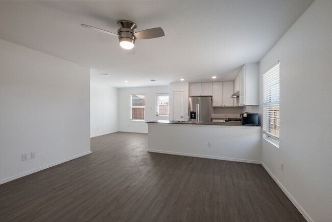 Building Photo - 4934 Legacy Trl