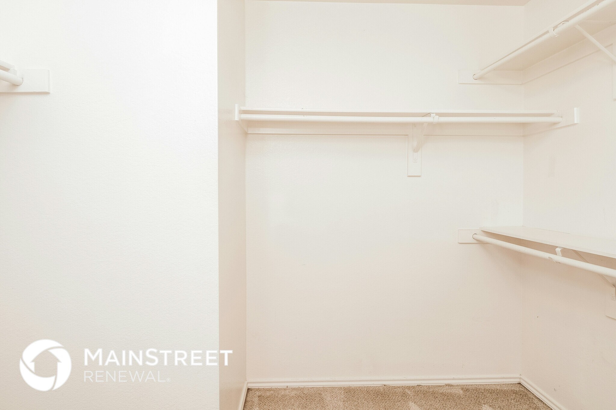 Building Photo - 1229 Spring Water Dr