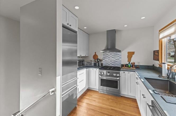 Building Photo - 44 Ferguson Ave