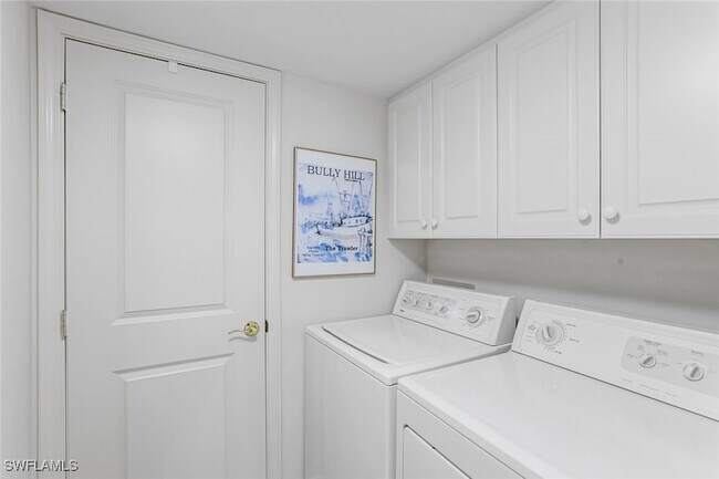 Building Photo - 26235 Hickory Blvd