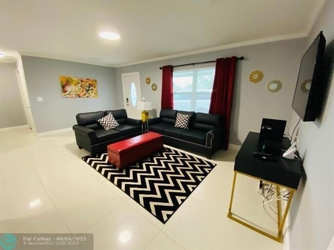Building Photo - 9793 Alaska Cir