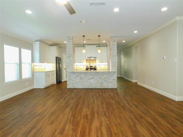 Building Photo - 4605 Dogwood Dr
