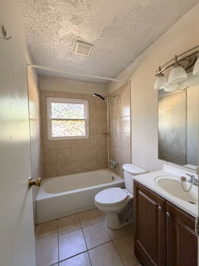 Building Photo - 1308 Greenwood Ave