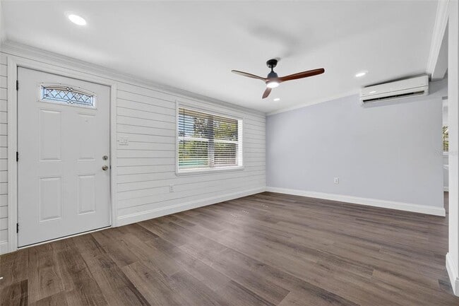 Building Photo - 4505 Cottonwood Dr