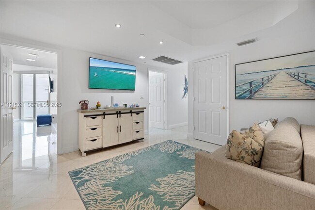 Building Photo - 18671 Collins Ave