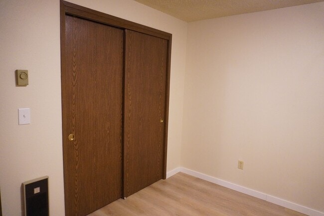 Building Photo - r3128.3130NE.86th.AVE