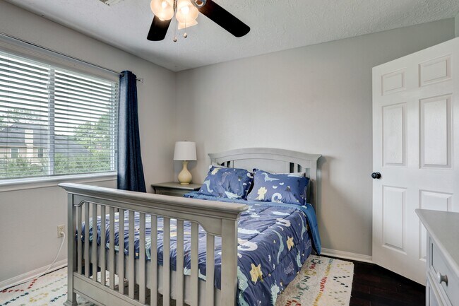 Building Photo - 1611 Falcon Ridge Blvd