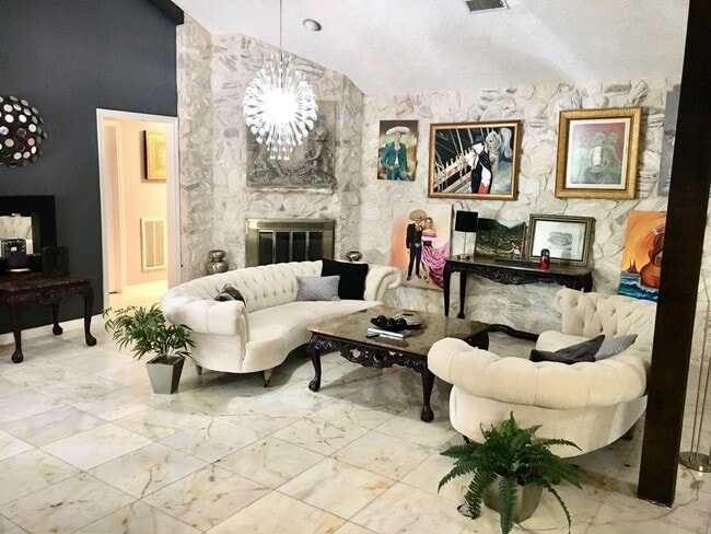 Building Photo - 5908 Kiam St