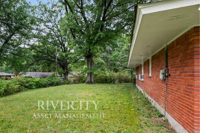 Building Photo - 1381 Laudeen Dr