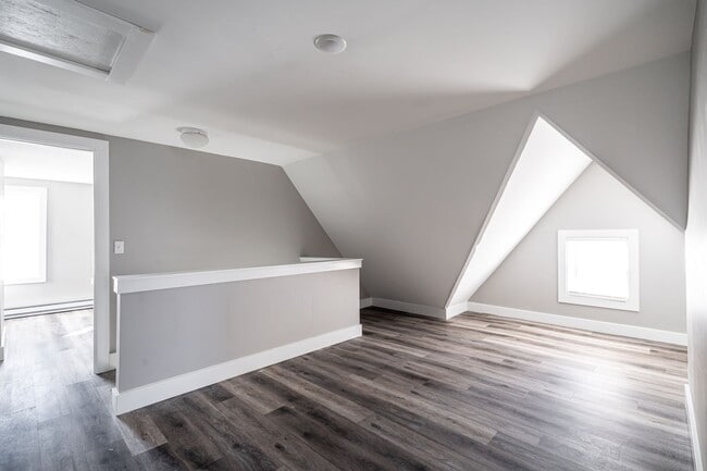 Building Photo - Rare Frederick Townhouse Unit - across from Whole Foods, St. Mary's, Bradford Beach