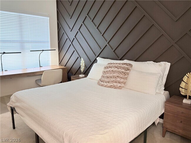 Building Photo - 44 E Serene Ave