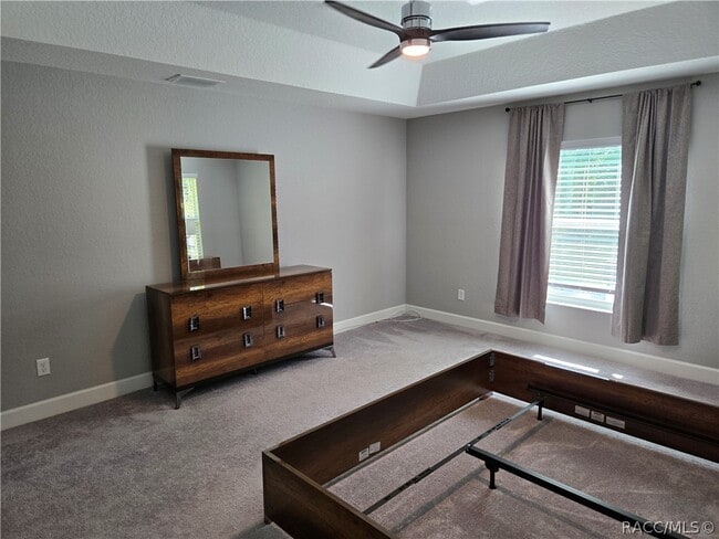 Building Photo - 13 Whitewood Ct