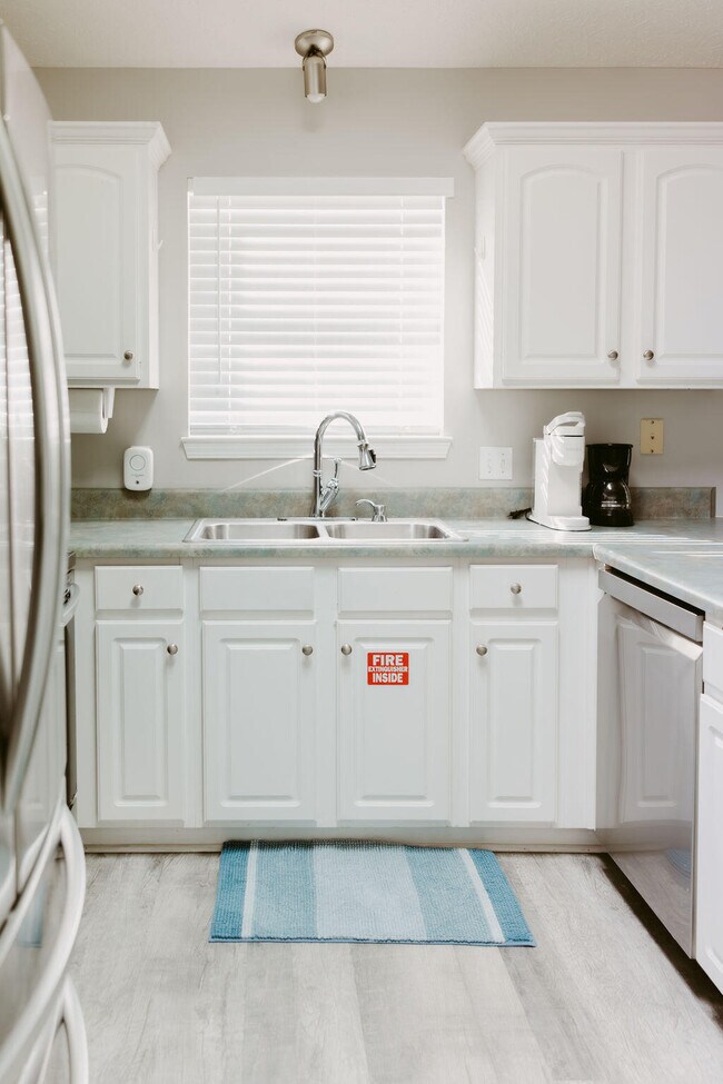 Building Photo - 11808 Cabana Ct