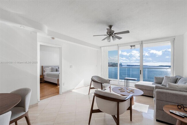 Building Photo - 800 Claughton Island Dr