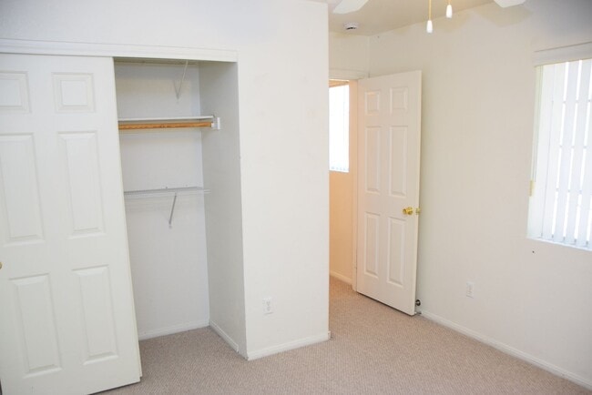Building Photo - SUMMERLIN - 2 STORY HOME