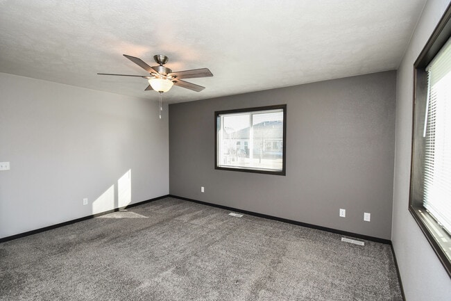 Building Photo - 3704 S Outfield Cir