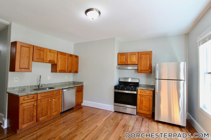 Primary Photo - 203 Westville St