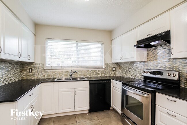 Building Photo - 21330 N Tangle Creek Ln