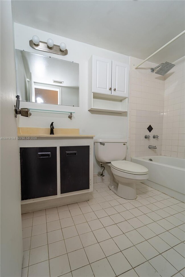 Building Photo - 2342 NW 36th Ave