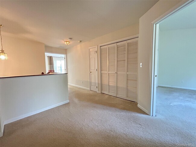 Building Photo - 1063 Dutcher Dr