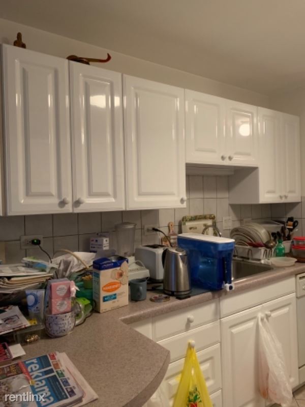 Building Photo - 2640 N Windsor Dr