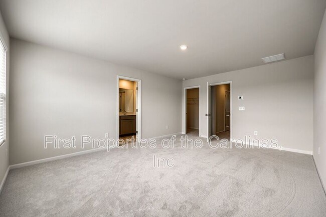 Building Photo - 143 Morning Gap Pkwy