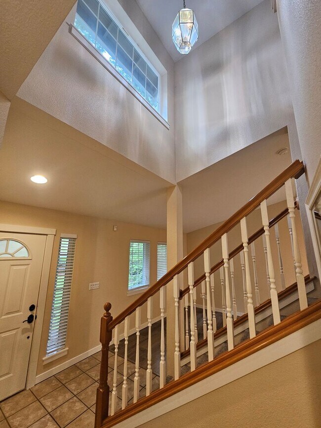 Building Photo - A Private Sanctuary with Perfect Proximity