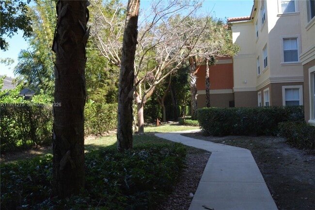 Building Photo - 4402 SW 160th Ave