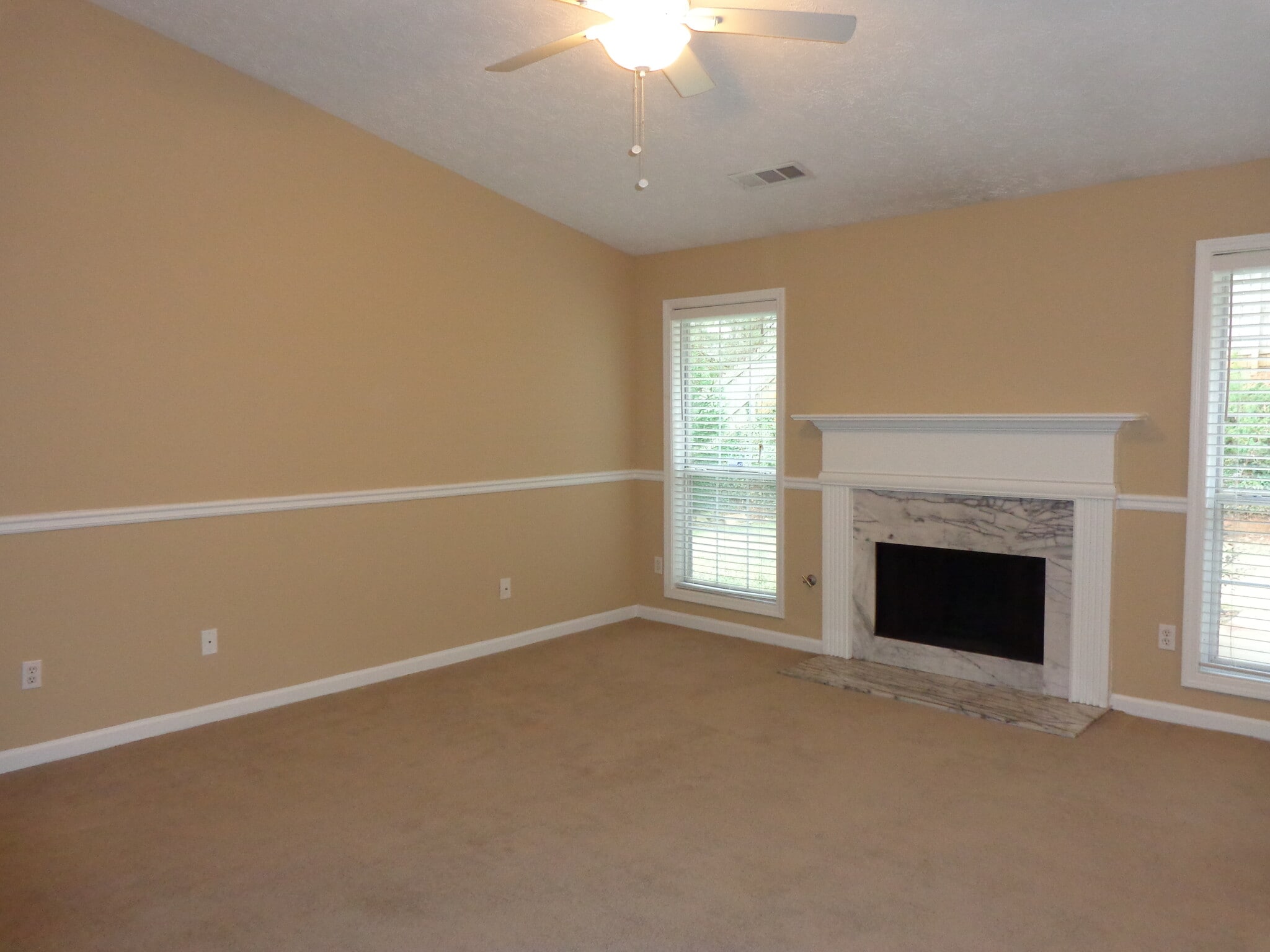 Building Photo - 3730 Sugarbrook Dr