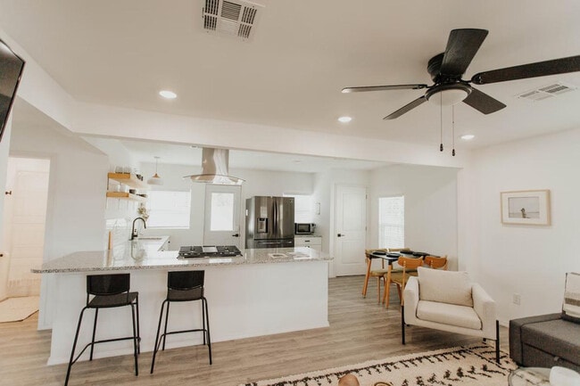 Building Photo - 3729-3727 N 24th St