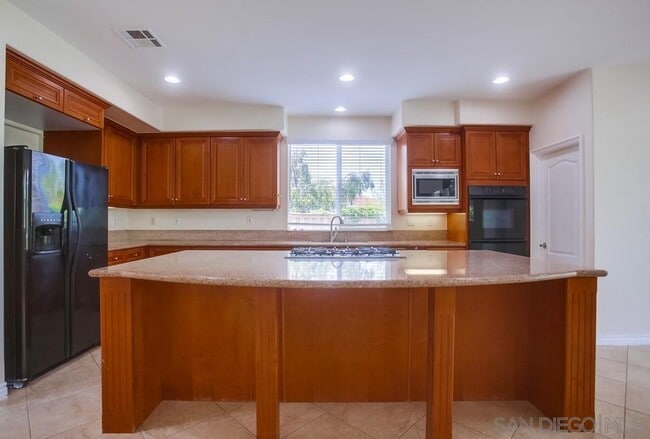 Building Photo - 6452 Paseo Cerro
