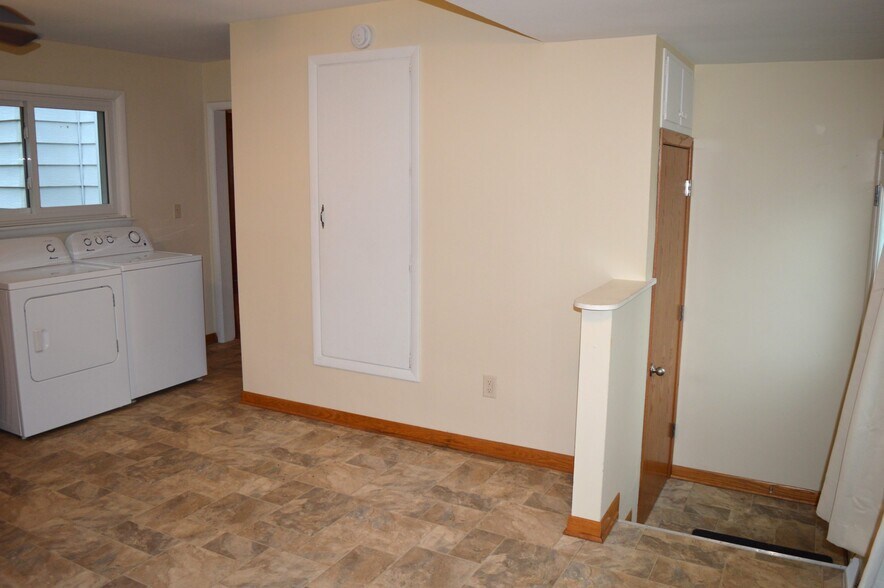 Building Photo - 5668 County Road A