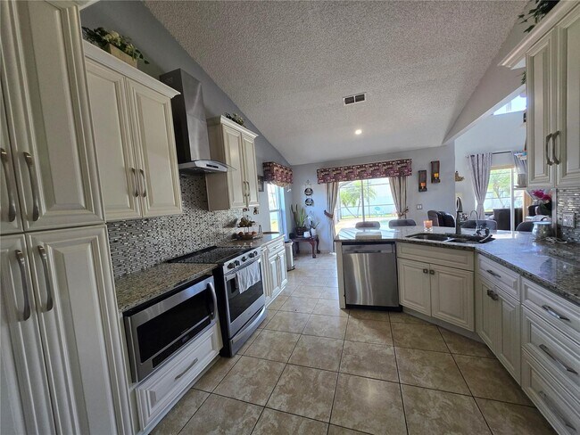 Building Photo - 2405 Placid Way