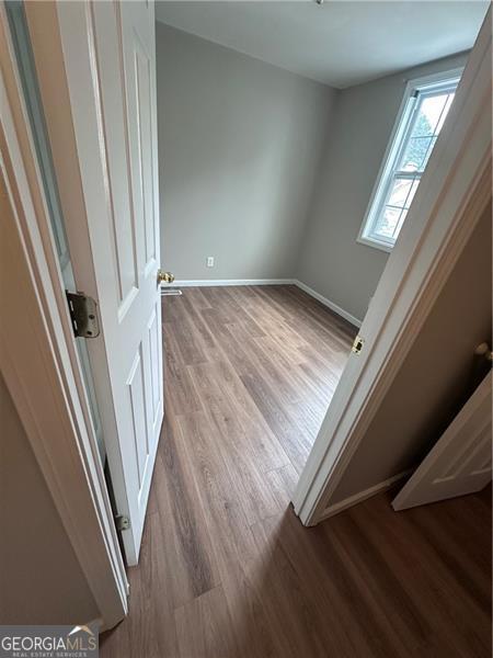 Building Photo - 121 Stoneforest Dr