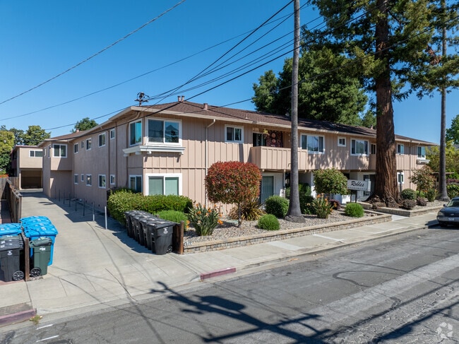 Building phoot - Robles apartments