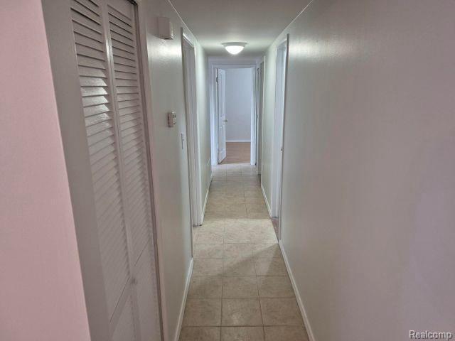 Building Photo - 41740 Aspen Dr