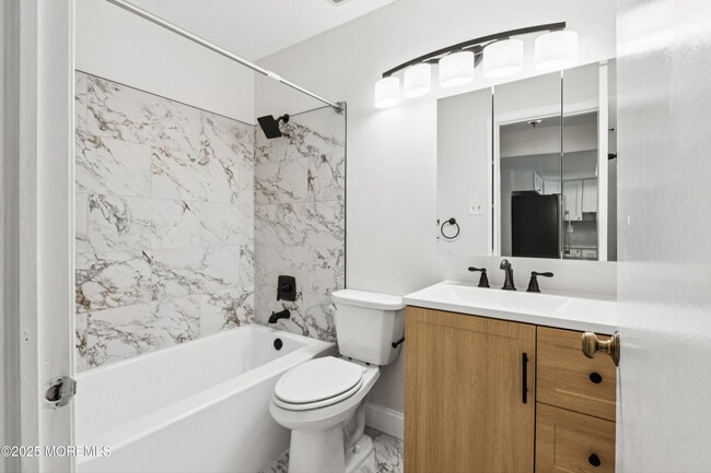 Building Photo - 378 Minstrel Ct