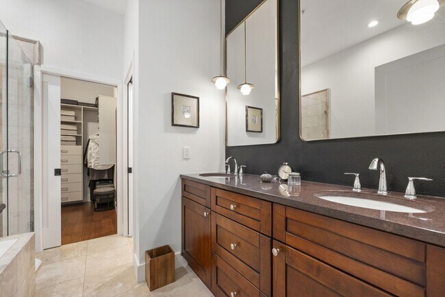 Building Photo - 8270 Hayden Rd