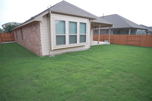 Building Photo - 3357 Pablo Cir