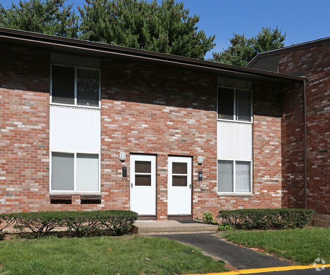 Hillside Gardens 98 Hall Ave Meriden CT 06450 Apartment Finder
