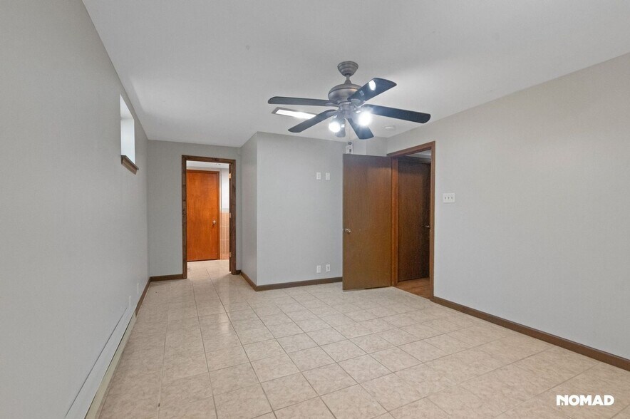 Building Photo - 139 Ladue Oaks Dr