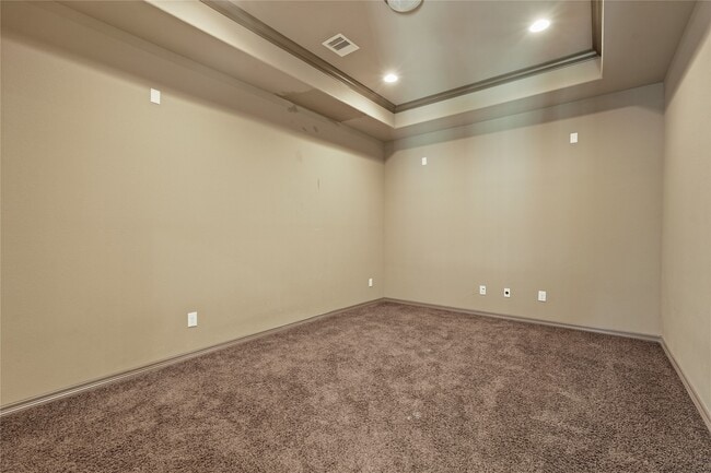 Building Photo - 2515 Sentry Oak Way