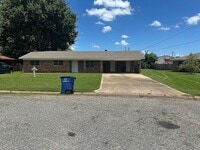 Building Photo - 127 Kaffie Dr