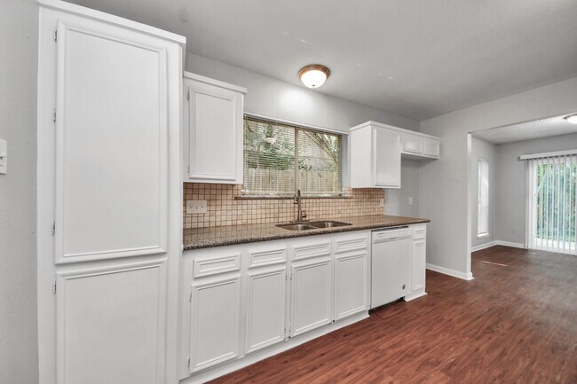 Building Photo - 16714 Britford