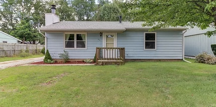 Building Photo - Charming 3-Bedroom Home: Serenity, Space, and Style Await!
