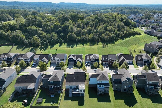 Building Photo - **EXECUTIVE HOME IN WILLIAMSON COUNTY WITH RARE WALK-OUT BASEMENT AND TONS OF STORAGE**