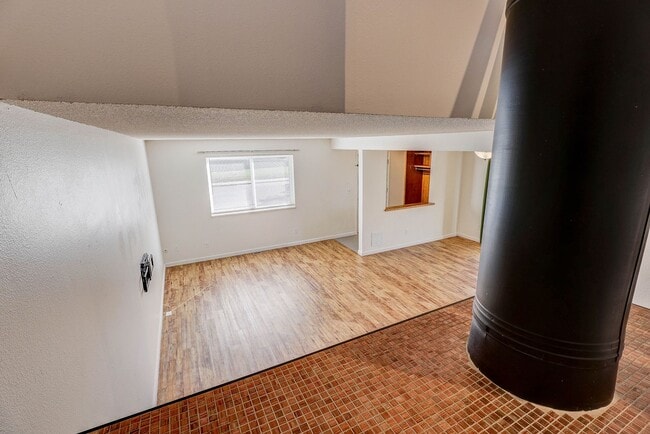 Building Photo - 3bd 2.5 bath Townhome for Rent, also on market for sale