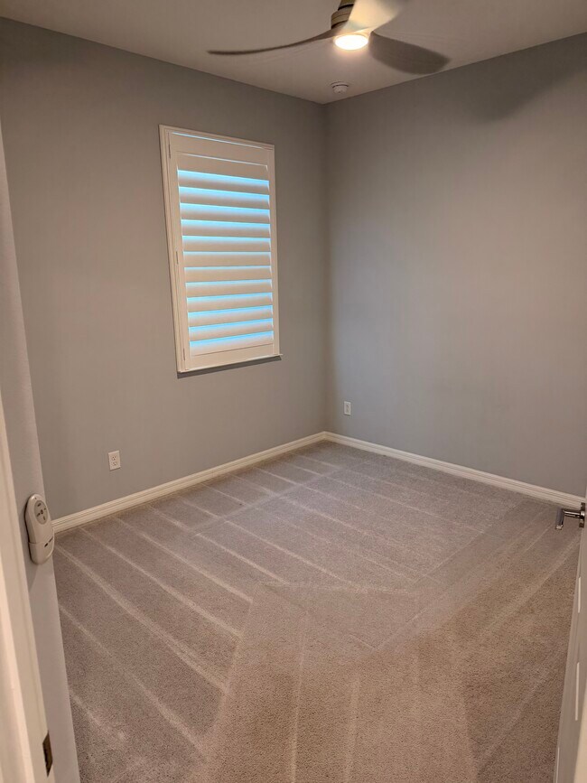 Building Photo - 4325 Renwick Dr