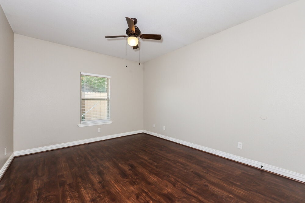 Building Photo - 8145 Tanner Ave